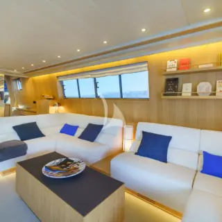 PHANTOM salon with coastal vistas