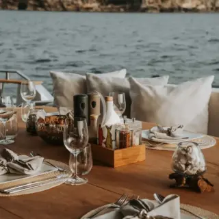 VENUS - exterior dining detail