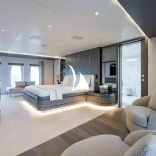 Full beam master suite