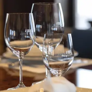 Main deck dining details