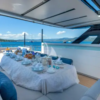 Sundeck Dining