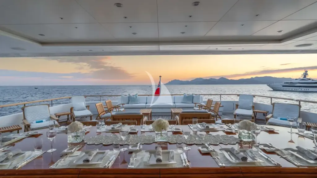 MOSAIQUE - bridge deck dining (2024)