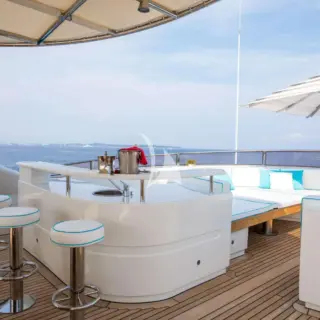 ARTHUR'S WAY - Sundeck