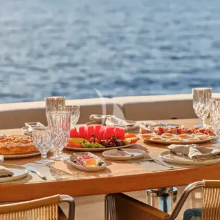 Aft deck-Dinning area
