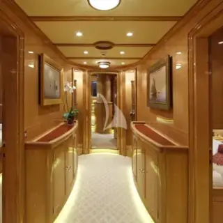 Lower corridor aft staterooms