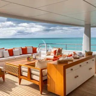 MAIN DECK AFT