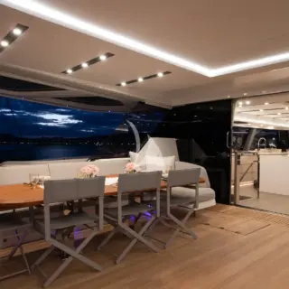 Aft deck (sistership)