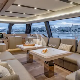 Main saloon with convertible dining table (sistership)