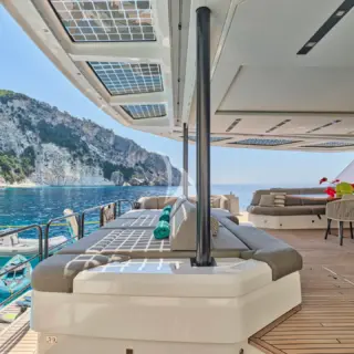 CHRISTAL MIO 80 - Aft sea view seating area