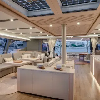 CHRISTAL MIO 80 - Interior Saloon (Sistership) 2