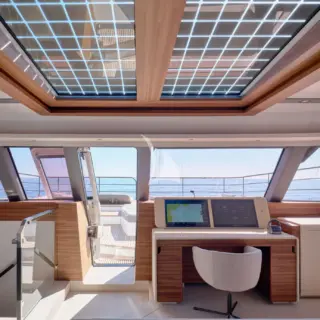 CHRISTAL MIO 80 - Interior Saloon (Sistership) 4