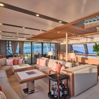 CHRISTAL MIO 80 - Main Saloon