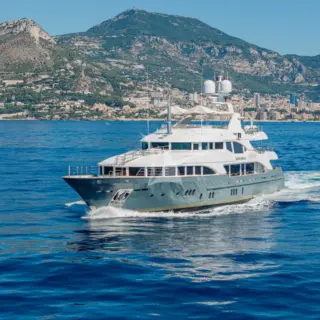 JUSTA DELIA underway