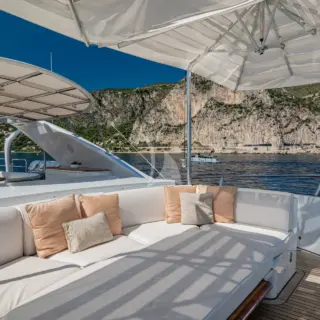 Flybridge