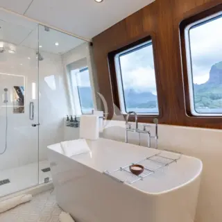 Master cabin en suite