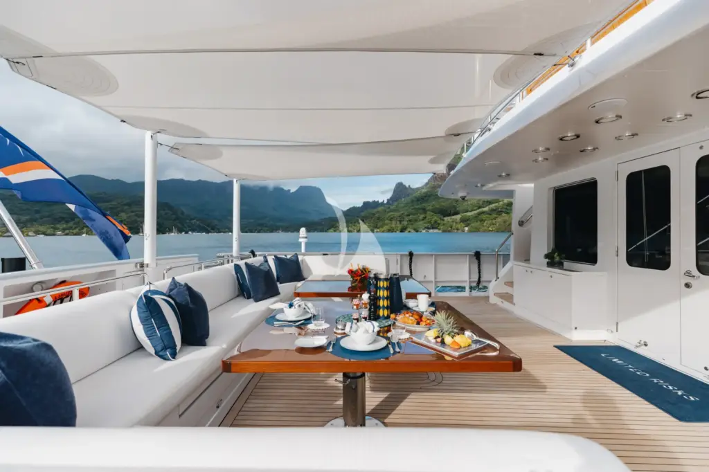 LIMITED RISKS - Main deck aft