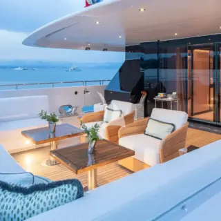 Main aft deck