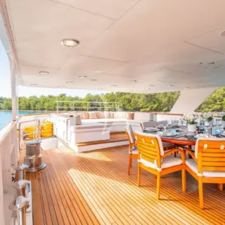 Main Deck - Al fresco Dining