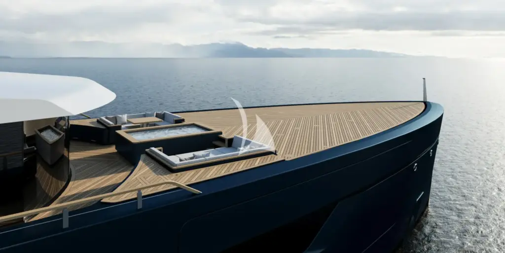 LES CINQ - Owner's deck fwd 