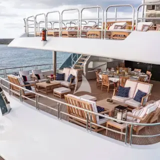 Bridge Deck Aft