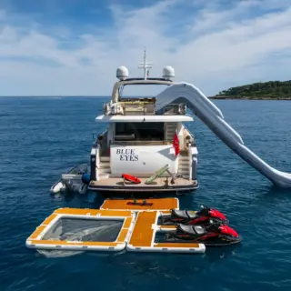 BLUE EYES - Image 15