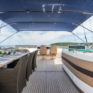 BLUE EYES - Image 12