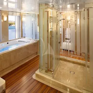 Primary suite his/her bathrooms with Jacuzzi & shower