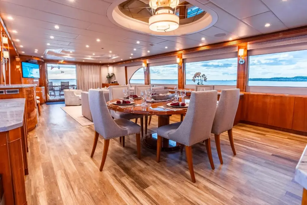BRANDI WINE - Formal Dining looking aft (Seats 6 Guests)