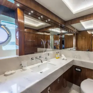 STARDUST OF MARY - Master Cabin Bathroom