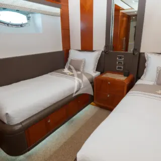 Twin cabin