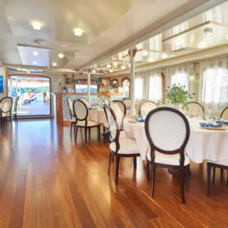 CASABLANCA dining area