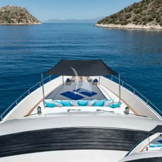 Sundeck area
