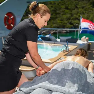 Flybridge - Massage
