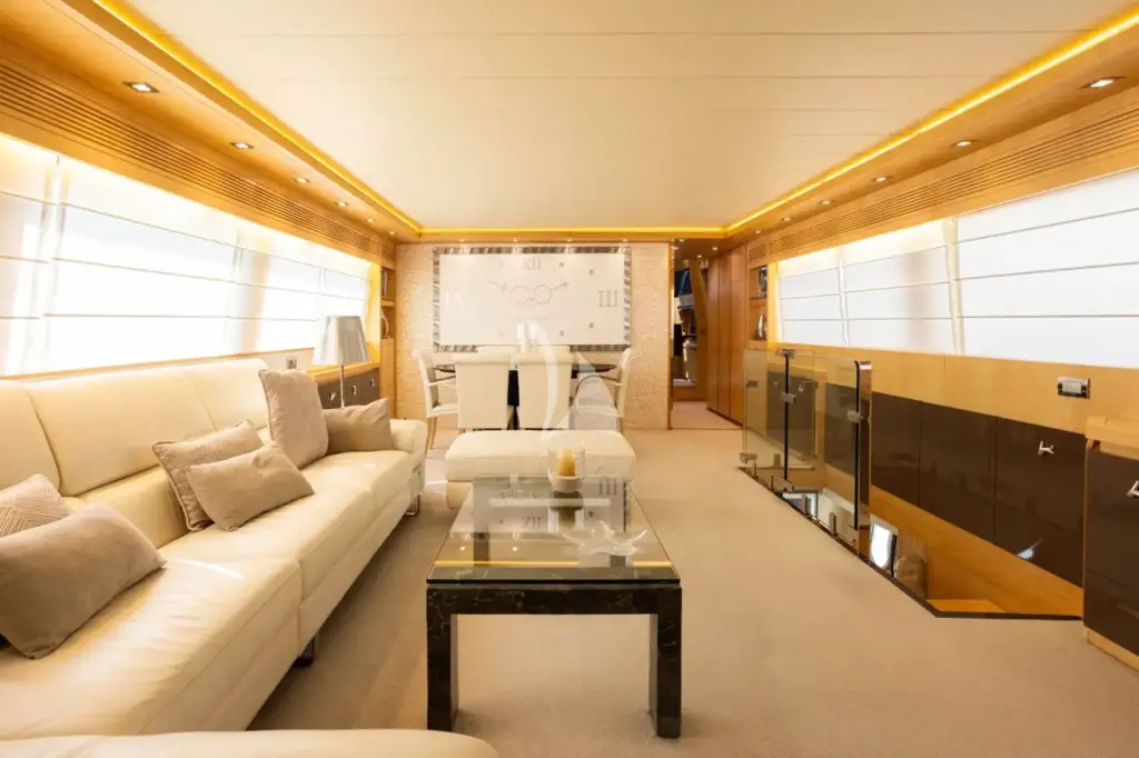 ANTARAH - Main Salon