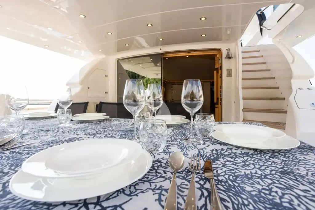 ANTARAH - Upper Deck Alfresco Dining Area