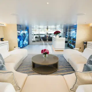 Main Salon & Bar