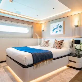 VIP guest cabin