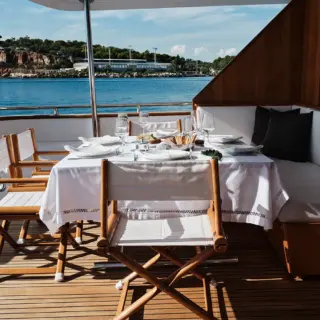 CARIÑO - Aft- Deck