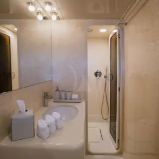 CARIÑO - Master Suite - Bath