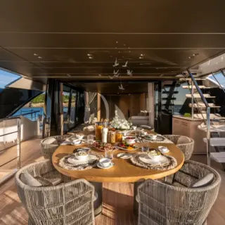 Upper deck aft dining area