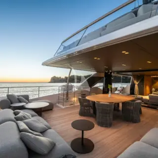 Upper deck aft seating area
