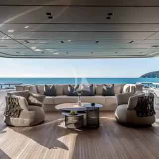 Main deck aft seating area