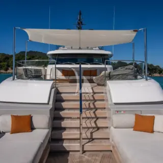 Foredeck seating area