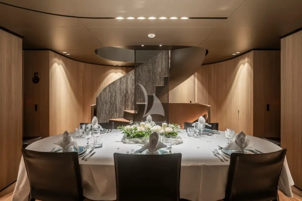 INS LAND - Main deck dining area