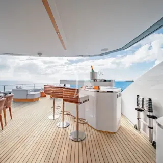 PROPOSITION - Sundeck bar