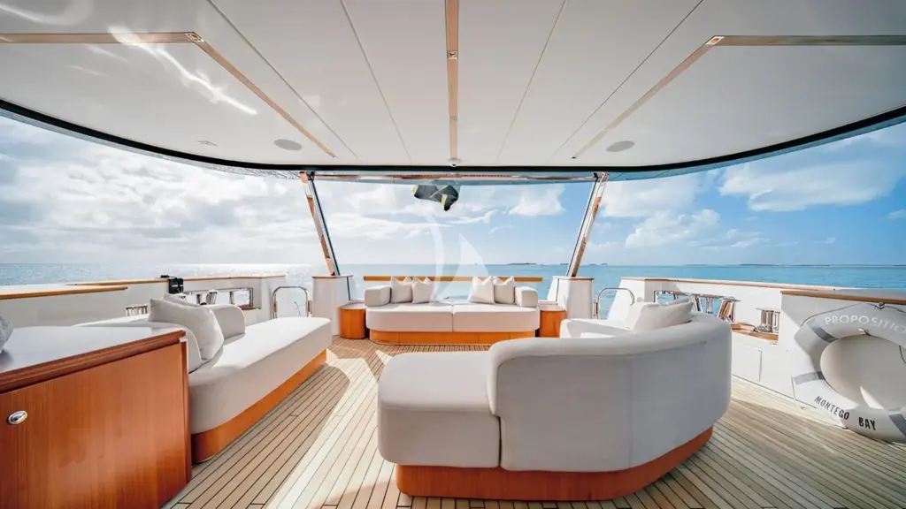 PROPOSITION - Aft deck seating 
