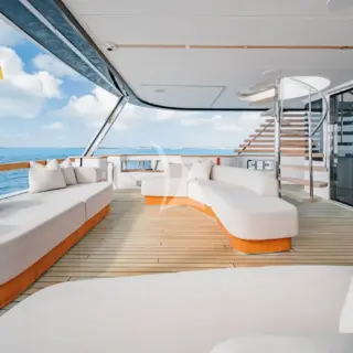 PROPOSITION - Aft deck seating 