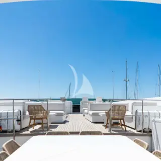 Flybridge Deck