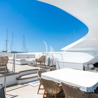 Flybridge Deck