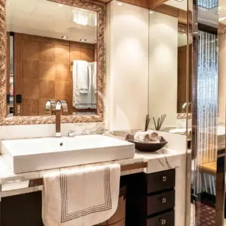Primary Stateroom  - En Suite Bathroom